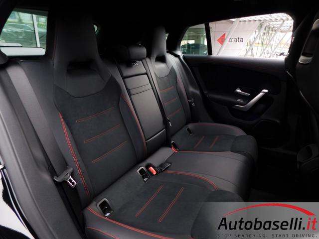 MERCEDES-BENZ CLA 180 usata, con Volante in pelle