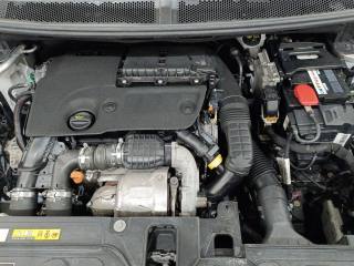 PEUGEOT 5008 usata, con Sensore di luce