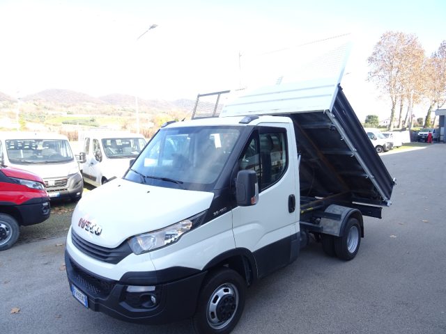 IVECO Daily usata, con Airbag Passeggero