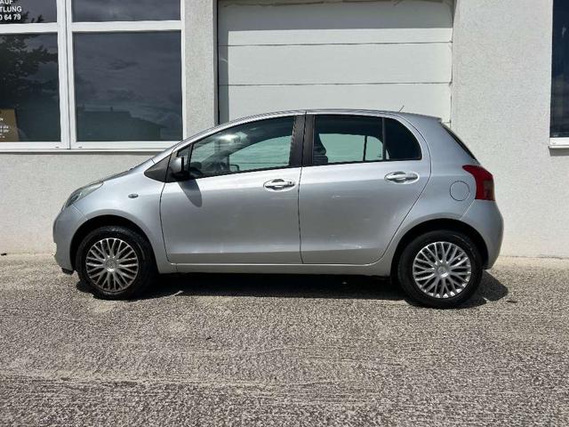 TOYOTA Yaris usata, con Airbag