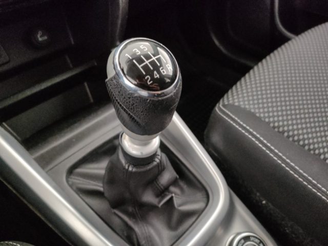 SUZUKI Vitara usata, con Fari LED