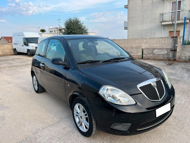 LANCIA Ypsilon usata, con ABS