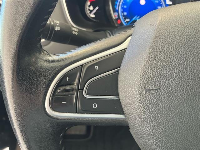 RENAULT Megane usata, con Volante riscaldabile