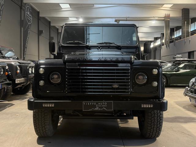 LAND ROVER Defender usata, con Airbag