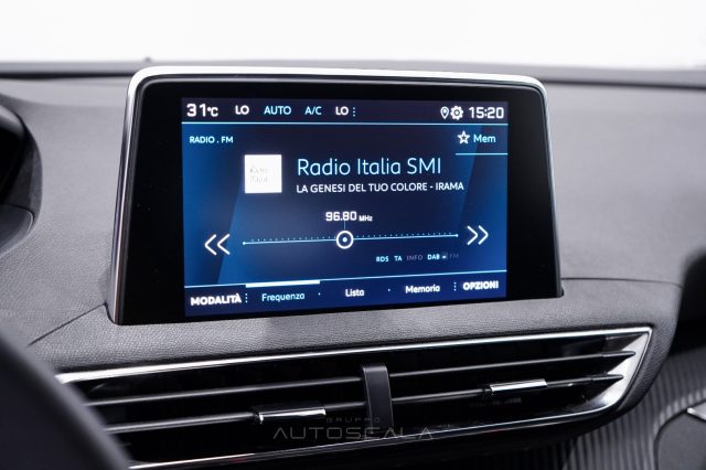 PEUGEOT 5008 usata, con USB