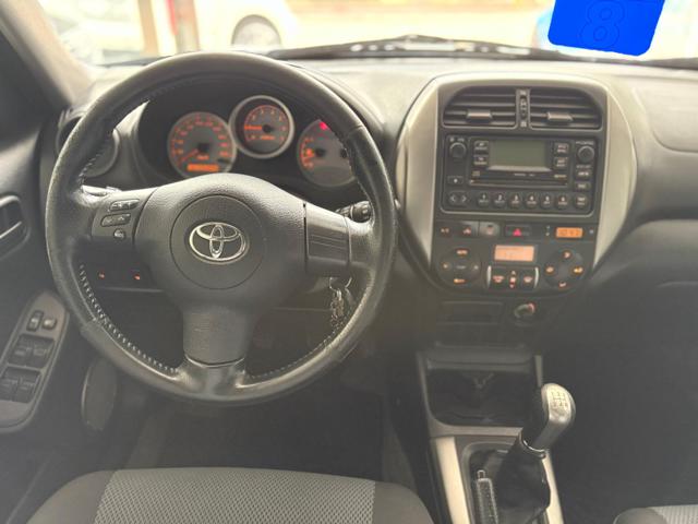 TOYOTA RAV 4 usata, con Servosterzo