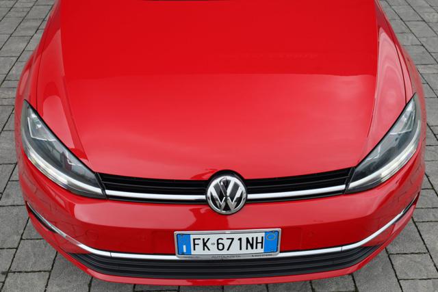 VOLKSWAGEN Golf Variant usata, con USB
