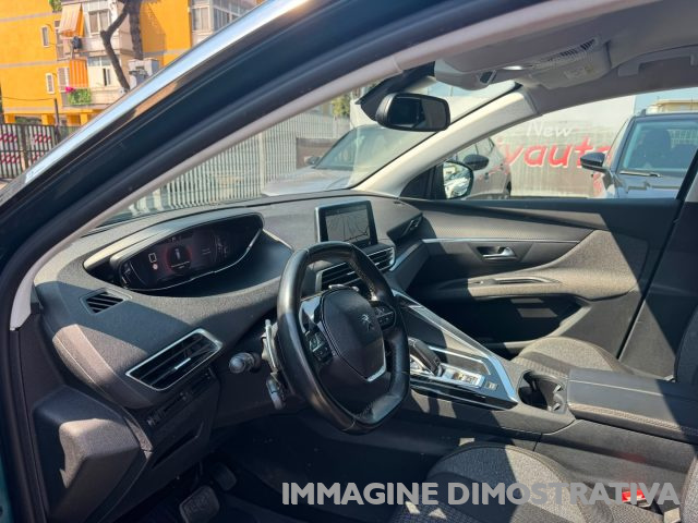 PEUGEOT 5008 usata, con USB
