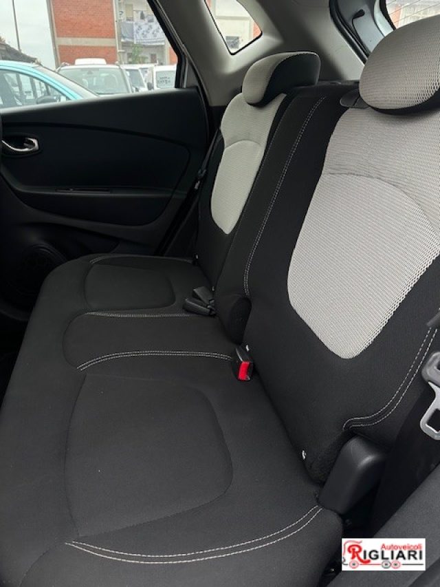 RENAULT Captur usata, con Limitatore di velocità