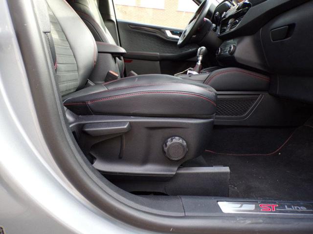FORD Kuga usata, con Specchietto retrovisore con funzione antiabbagliamento