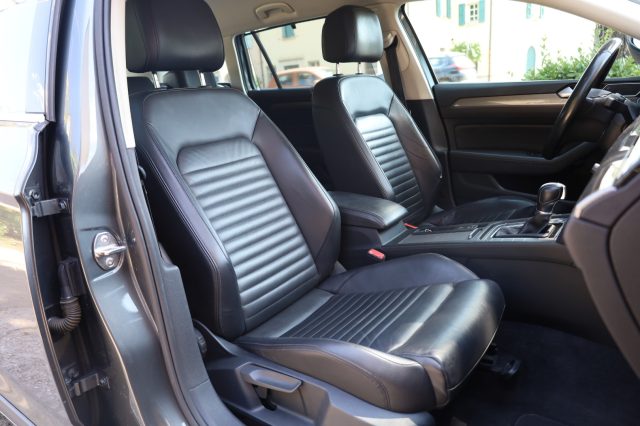 VOLKSWAGEN Passat Alltrack usata 140