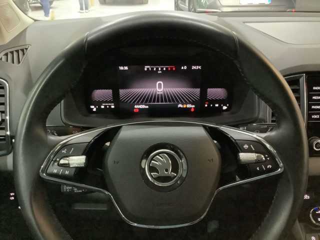 SKODA Karoq usata, con Sensori di parcheggio posteriori