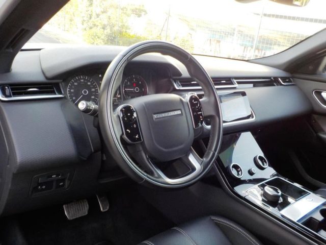 LAND ROVER Range Rover Velar usata, con Sedile posteriore sdoppiato