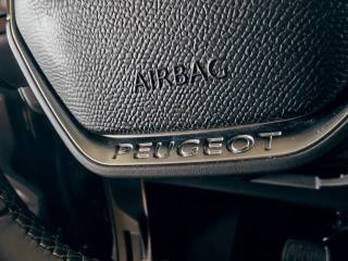 PEUGEOT 5008 usata, con Bluetooth