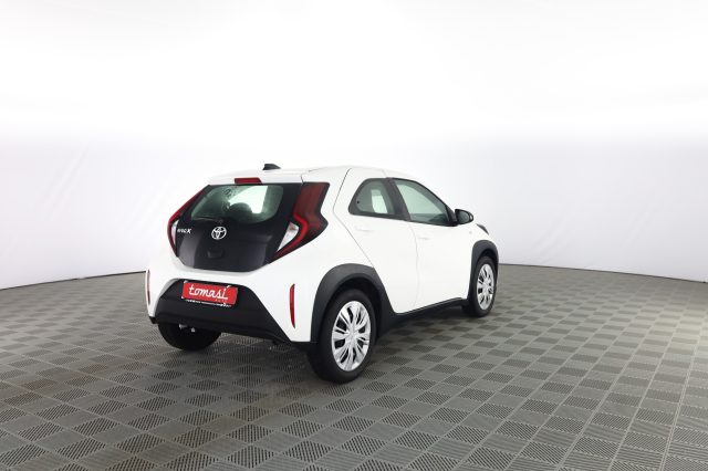 TOYOTA Aygo X usata 3