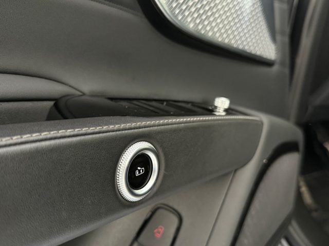 MASERATI Grecale usata, con Sospensioni pneumatiche