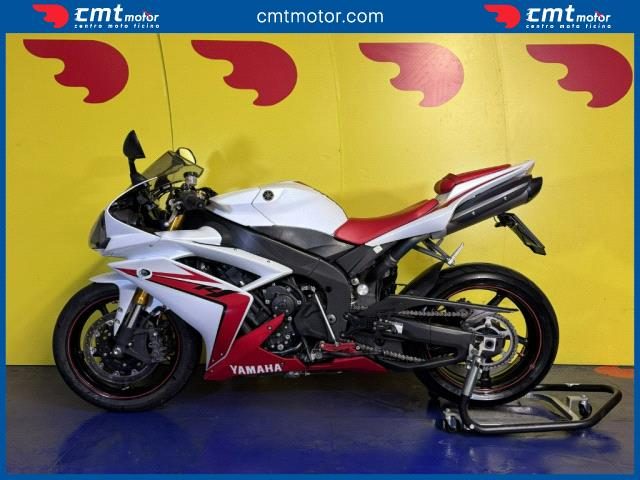 YAMAHA YZF R1 usata 2