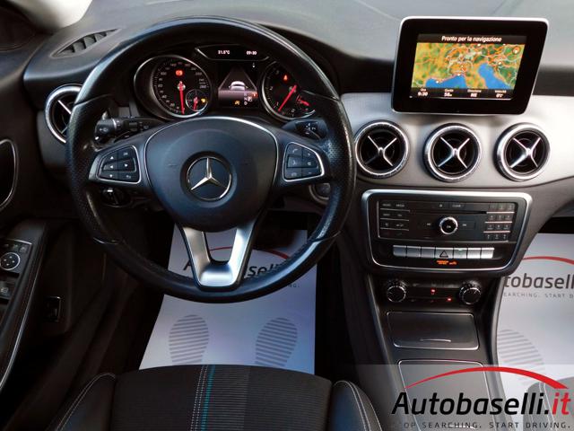 MERCEDES-BENZ CLA 200 usata, con Sedile posteriore sdoppiato