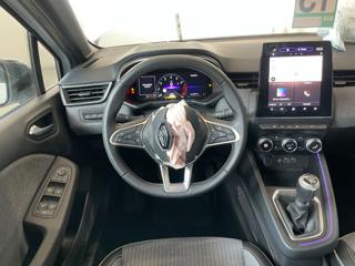 RENAULT Clio usata, con USB