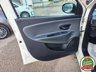 LANCIA Ypsilon usata, con Chiusura centralizzata