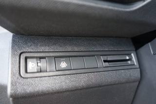PEUGEOT 3008 usata, con Telecamera per parcheggio assistito