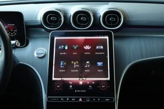 MERCEDES-BENZ C 300 usata, con Sensori di parcheggio posteriori