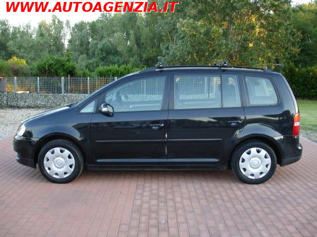 VOLKSWAGEN Touran usata 3
