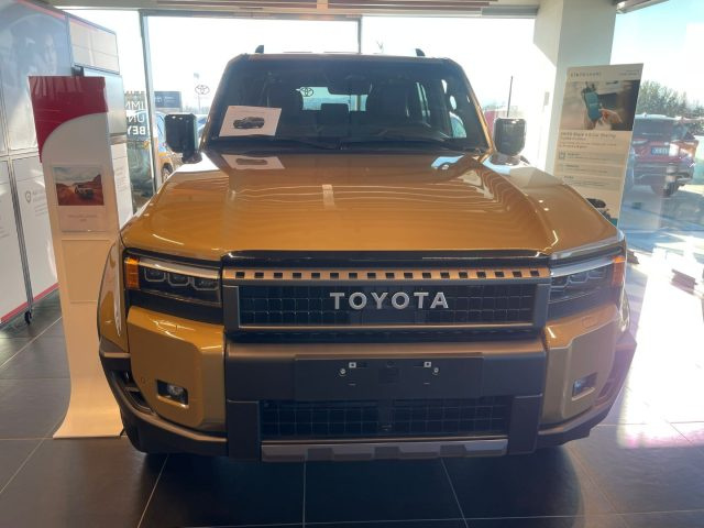 TOYOTA Land Cruiser usata, con Airbag