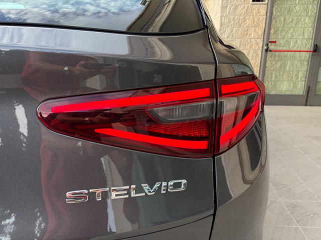 ALFA ROMEO Stelvio usata, con Chiusura centralizzata telecomandata