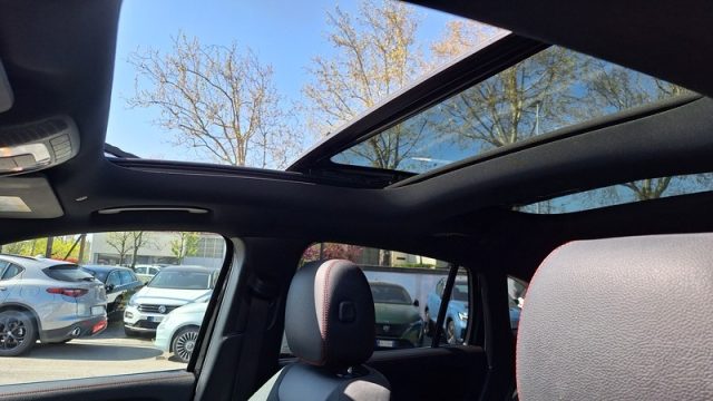 MERCEDES-BENZ GLA 200 usata, con Sistema di navigazione