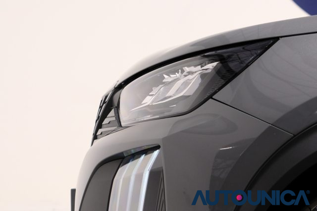 PEUGEOT 2008 usata, con Touch screen