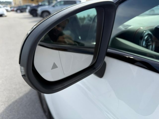 MERCEDES-BENZ CLA 200 usata, con Bracciolo