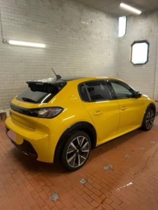 PEUGEOT 208 usata, con Airbag laterali