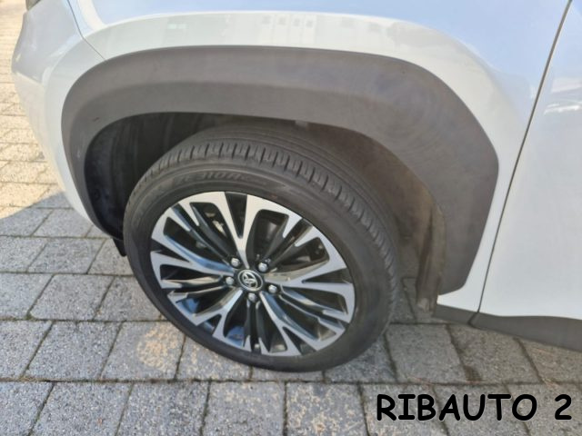 TOYOTA Yaris Cross usata, con Autoradio digitale