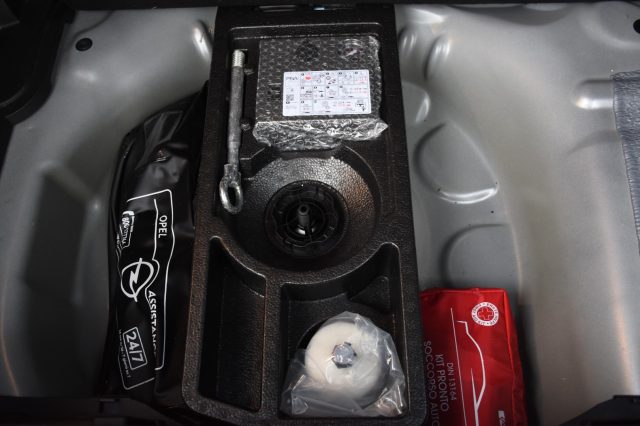 OPEL Crossland usata, con Interni in pelle