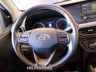 HYUNDAI i10 usata, con Volante in pelle