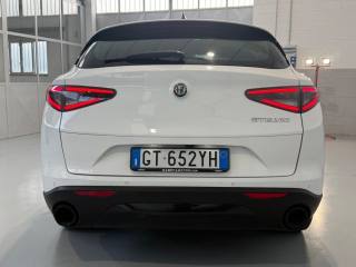 ALFA ROMEO Stelvio usata, con Cerchi in lega