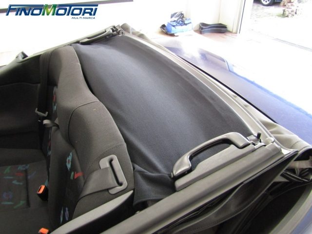 VOLKSWAGEN Golf Cabriolet usata 11