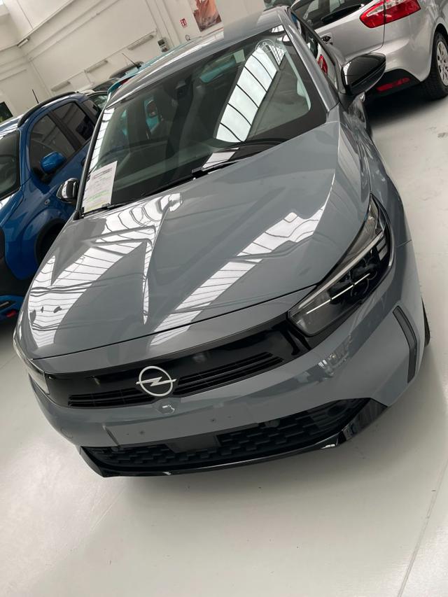 OPEL Corsa usata, con ESP