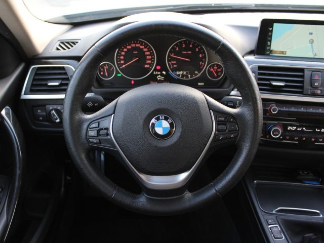 BMW 318 usata, con Volante in pelle