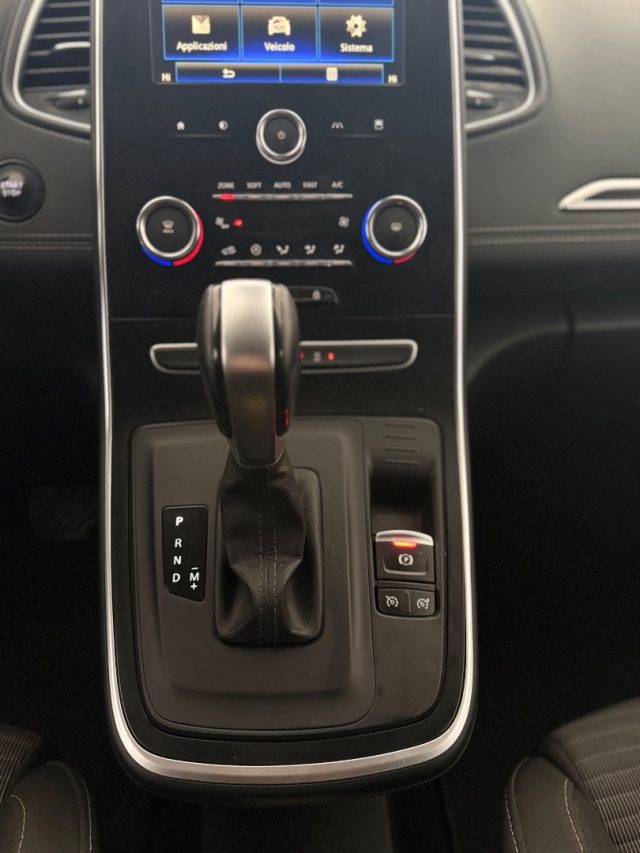 RENAULT Scenic usata 15