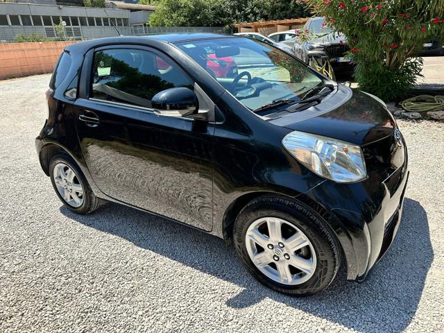 TOYOTA iQ usata, con Airbag laterali