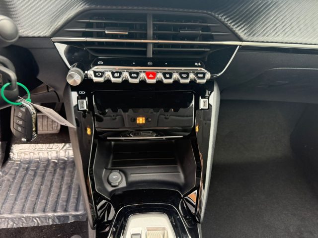 PEUGEOT 208 usata, con Airbag testa