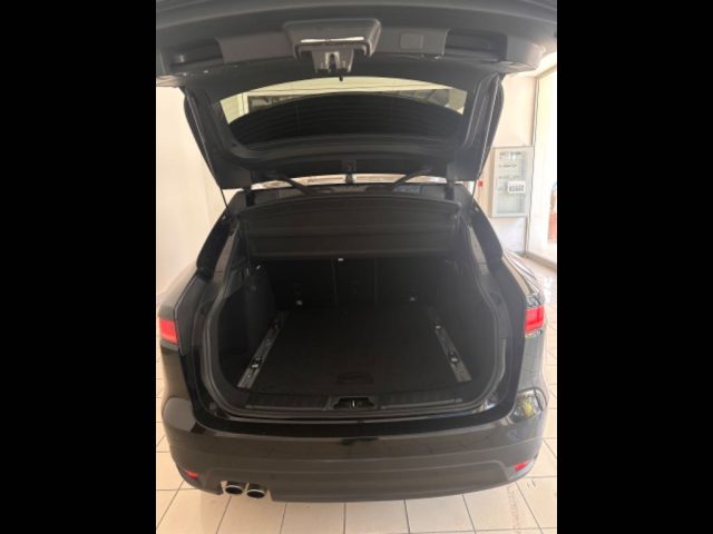 JAGUAR F-Pace usata, con Controllo trazione