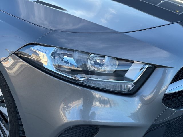 MERCEDES-BENZ A 180 usata, con Specchietti laterali elettrici