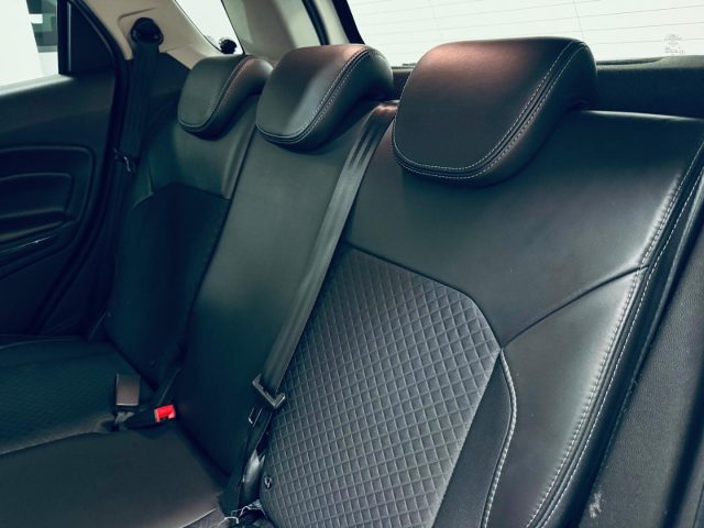 FORD EcoSport usata, con Controllo automatico clima