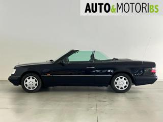MERCEDES-BENZ E 200 usata, con Chiusura centralizzata