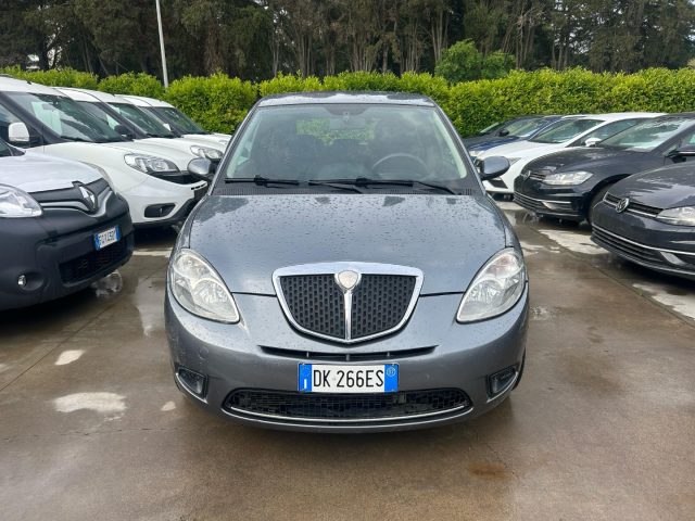 LANCIA Ypsilon usata, con Airbag