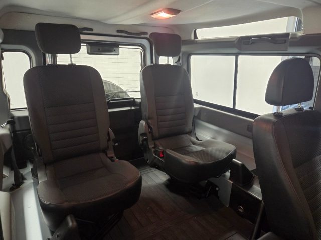 LAND ROVER Defender usata 13