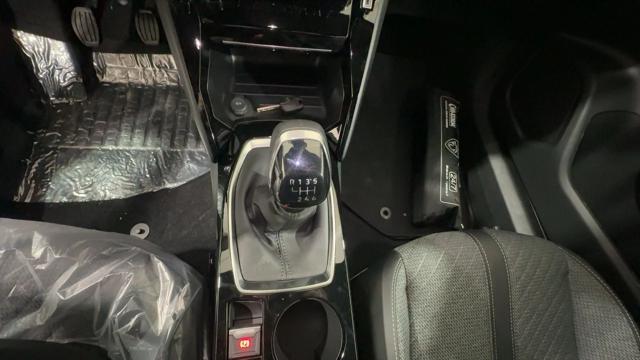 PEUGEOT 2008 usata, con Park Distance Control